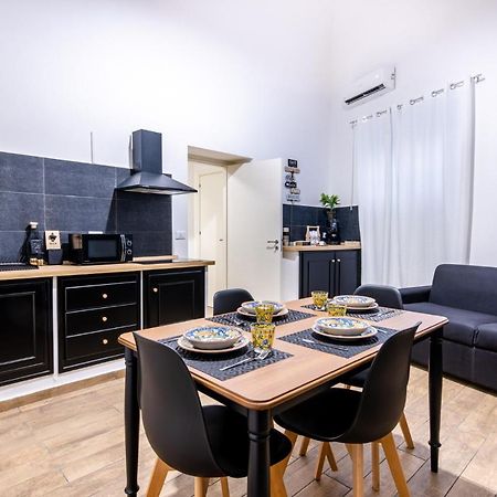 Principe Di Villafranca Suite ปาแลร์โม ภายนอก รูปภาพ
