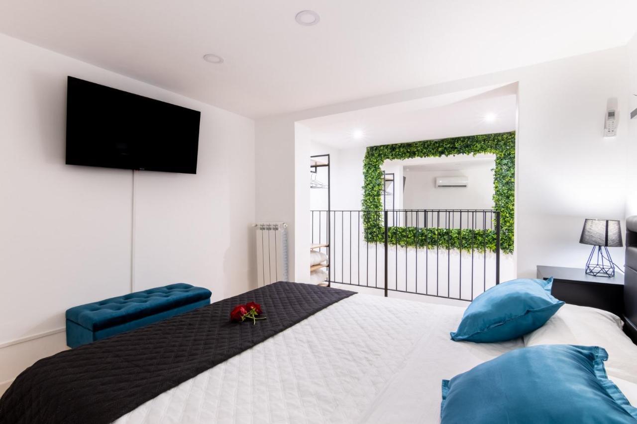 Principe Di Villafranca Suite ปาแลร์โม ภายนอก รูปภาพ